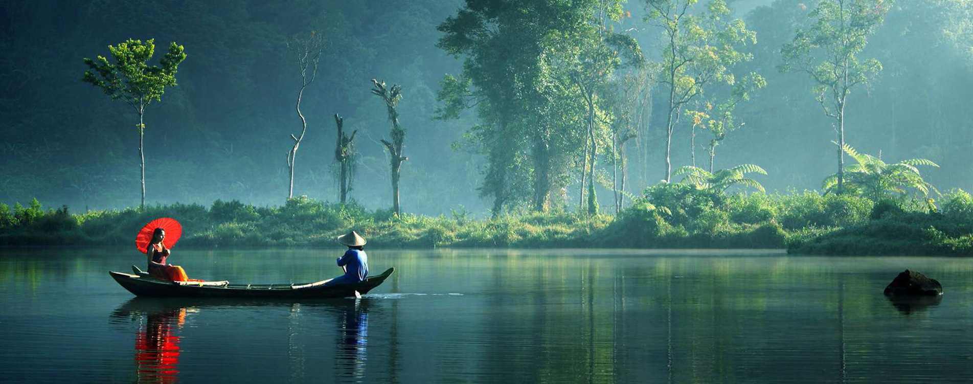 Kerala - A Lovers Paradise Luxury Package ! (MTV240)