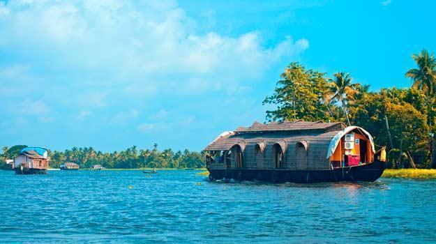 The Best of Kerala Luxury Package   (MTV219)