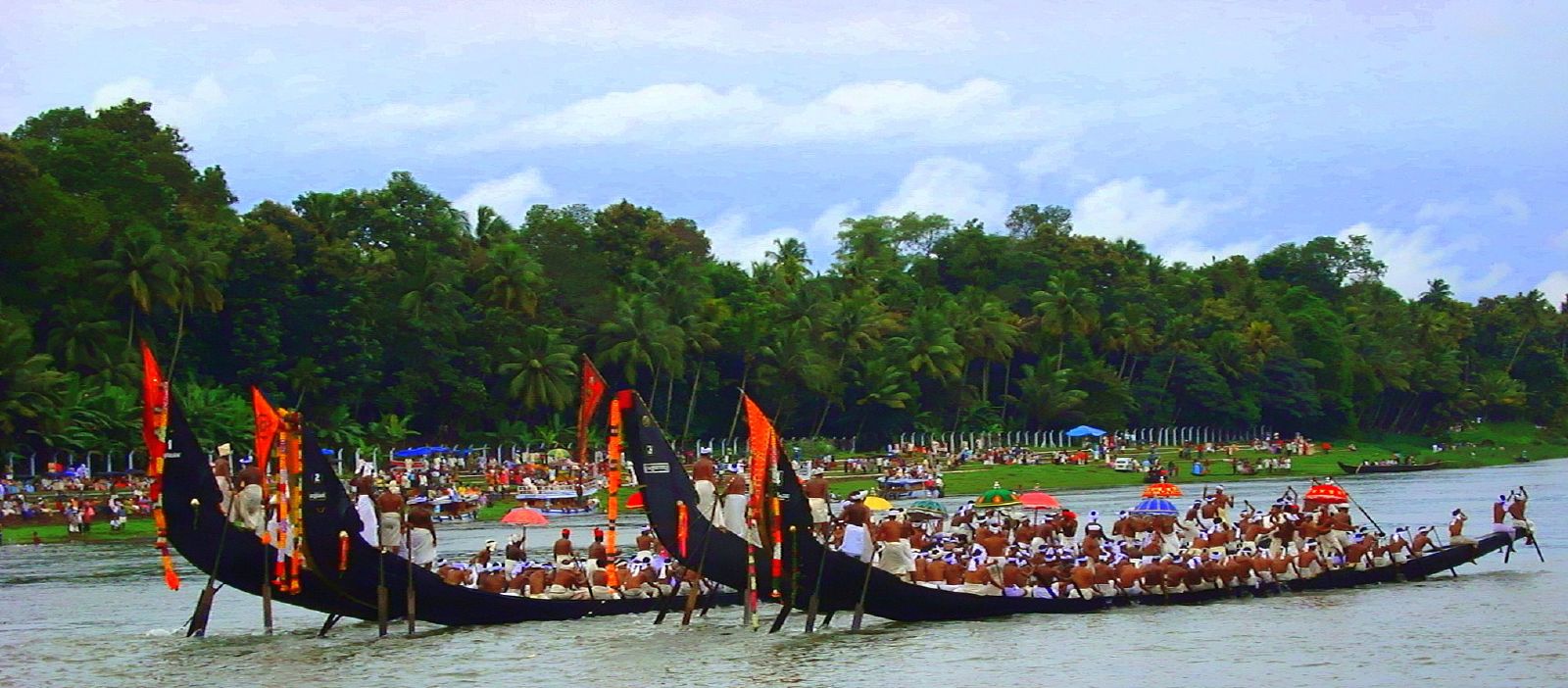 Kerala Delights Deluxe Package  (MTV233)